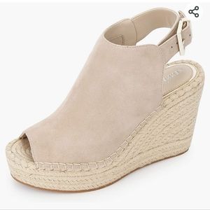 Kenneth Cole New York Women's Olivia Wedge Sandals Tan/Cream